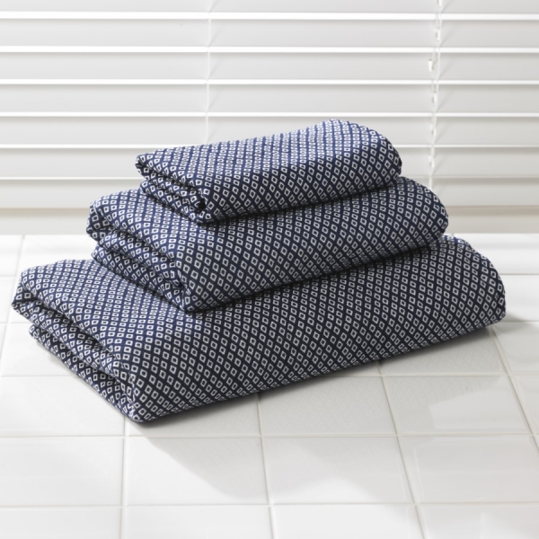 Towel set (Hishi komon diamond pattern) – Double-faced gauze towels. Set of 3 (bath towel, hand towel, wash cloth), Edo komon pattern, blue, Uchino Towels